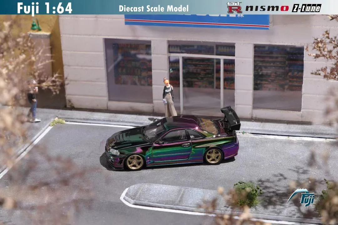 Fuji Model Nissan Skyline R34 GTR Green/Purple Chrome - Image 2