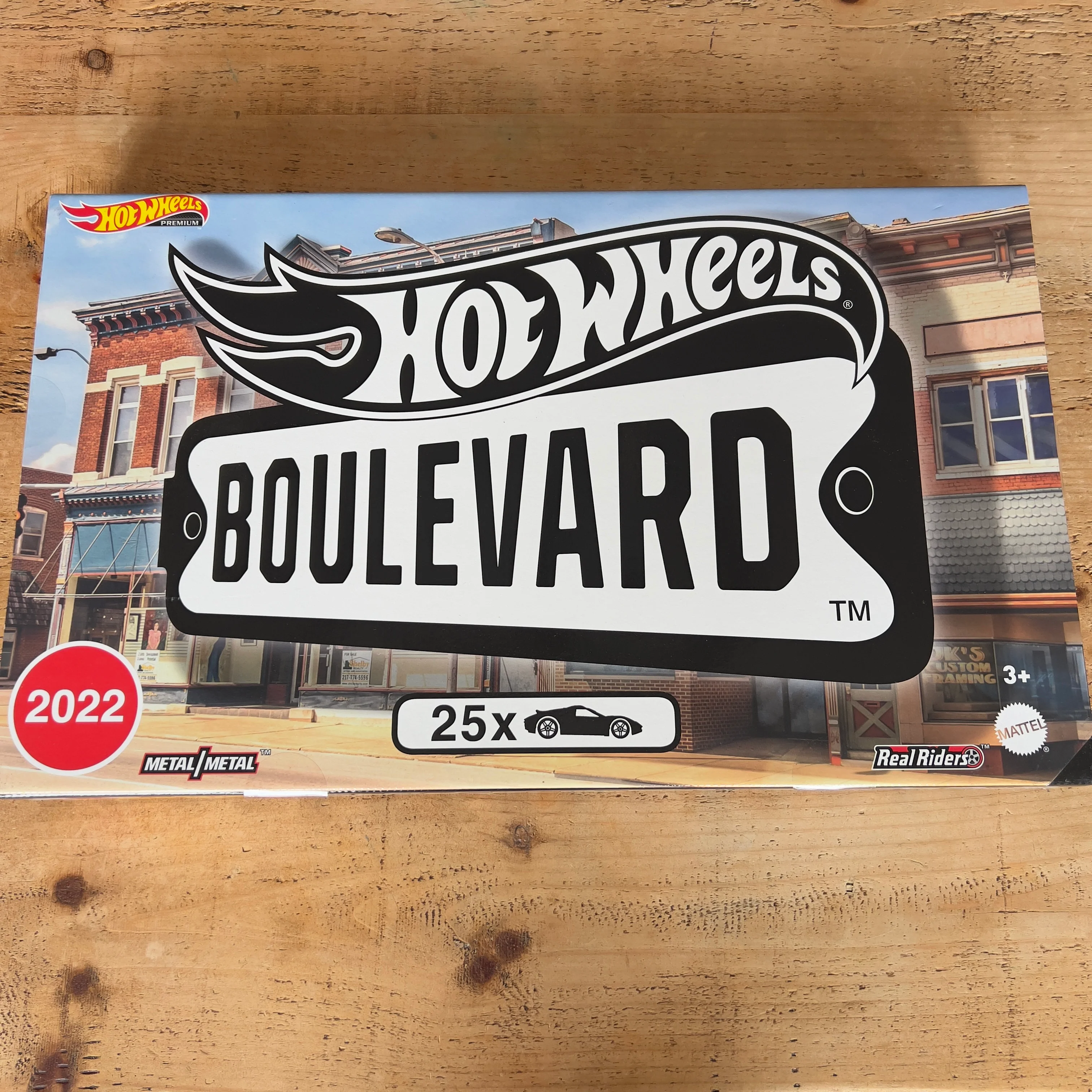 Hot Wheels 2022 Premium Boulevard Master Box Set Of 25 Cars