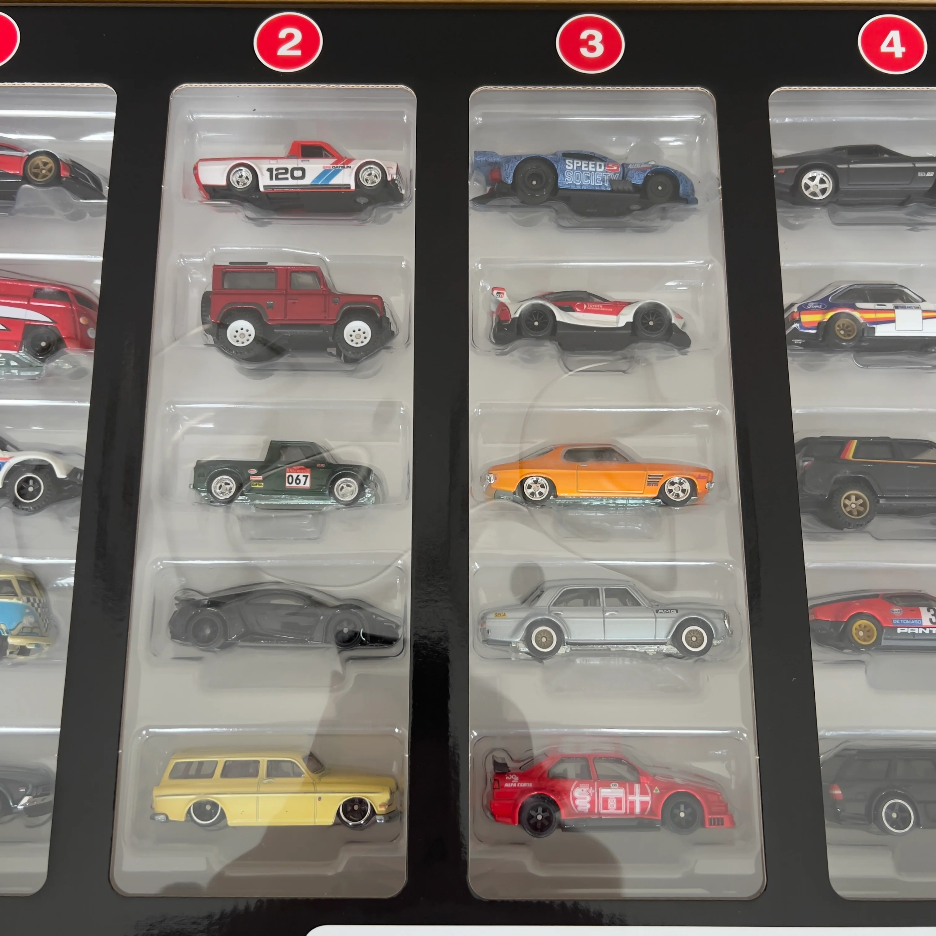 Hot Wheels 2022 Premium Boulevard Master Box Set Of 25 Cars - Image 3