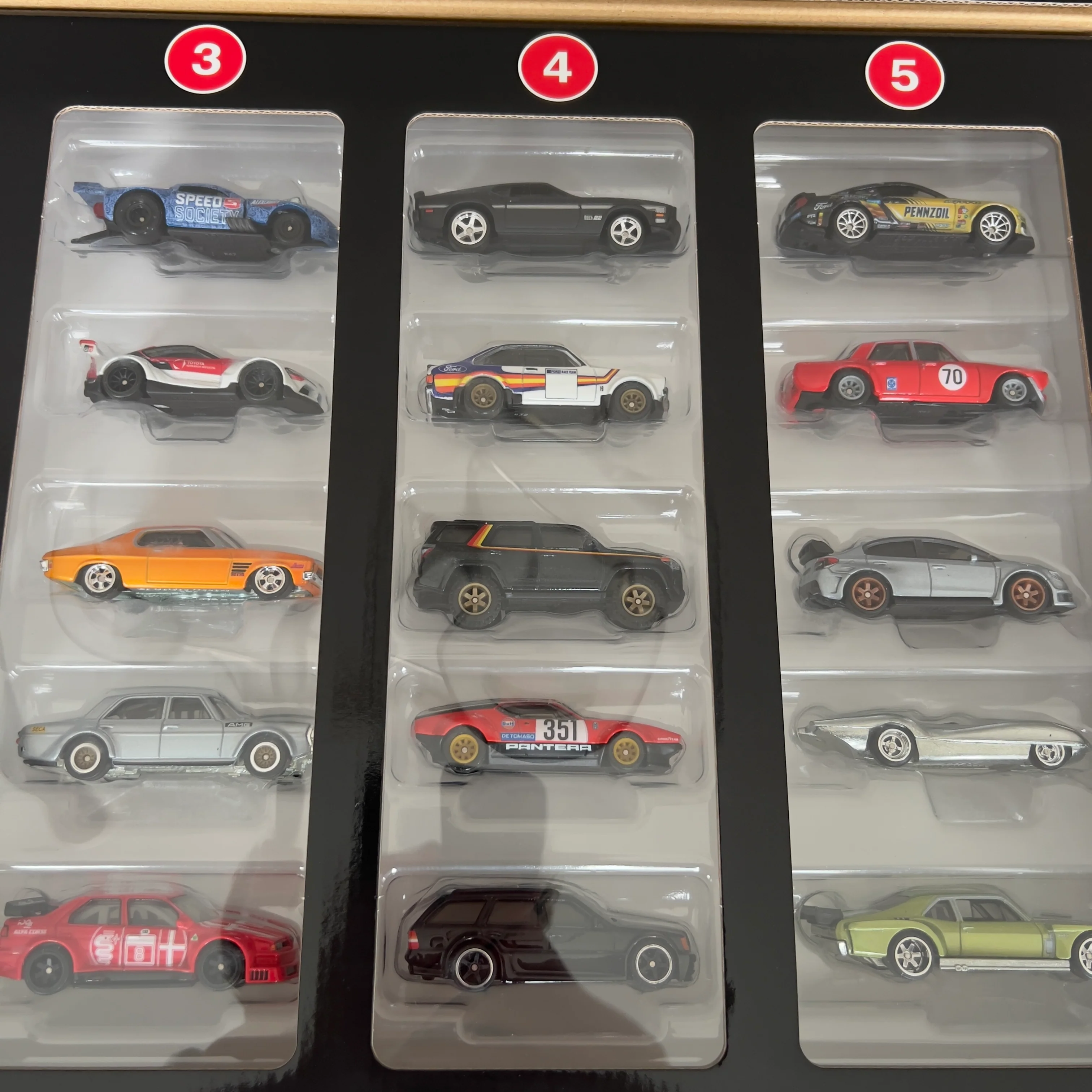 Hot Wheels 2022 Premium Boulevard Master Box Set Of 25 Cars - Image 4