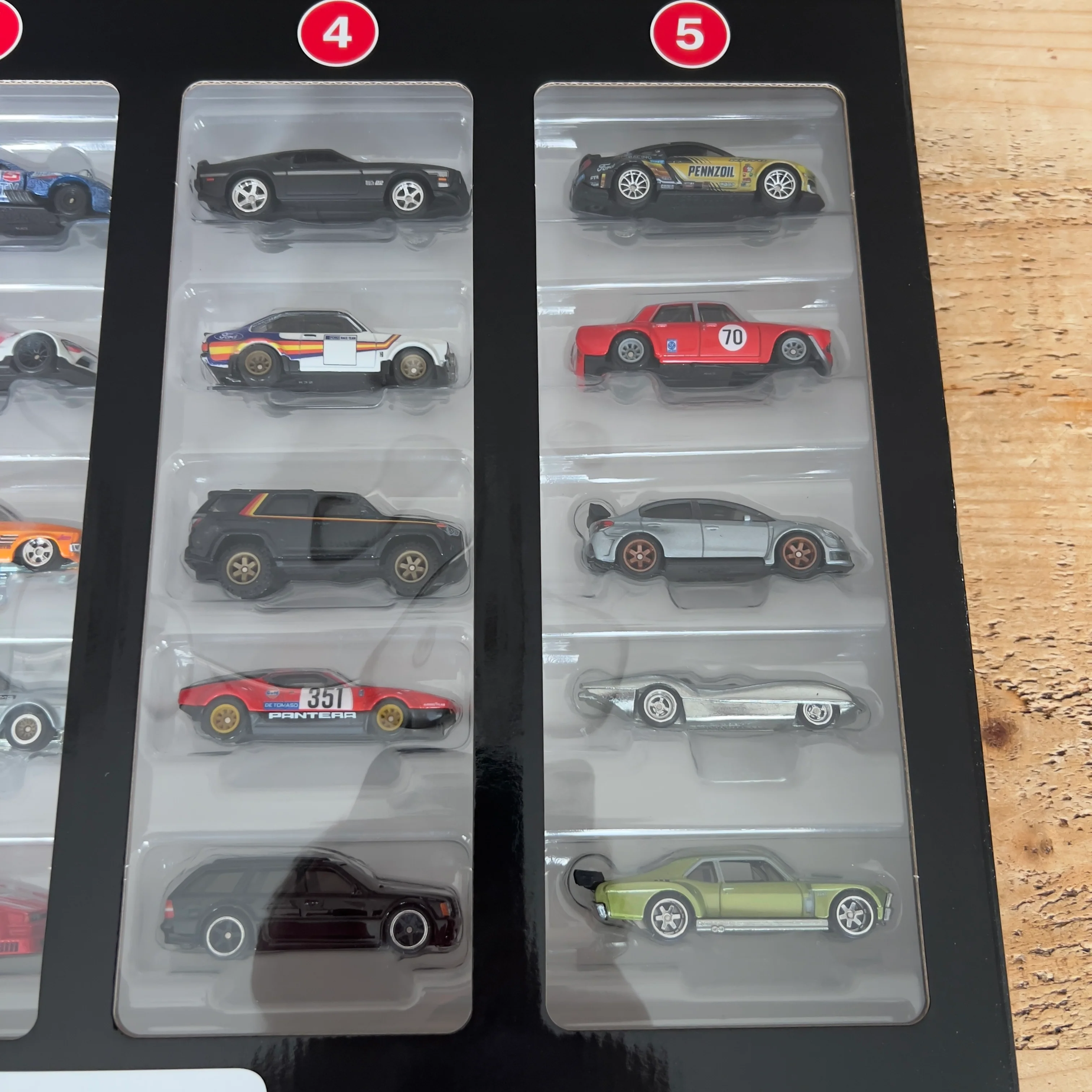 Hot Wheels 2022 Premium Boulevard Master Box Set Of 25 Cars - Image 5