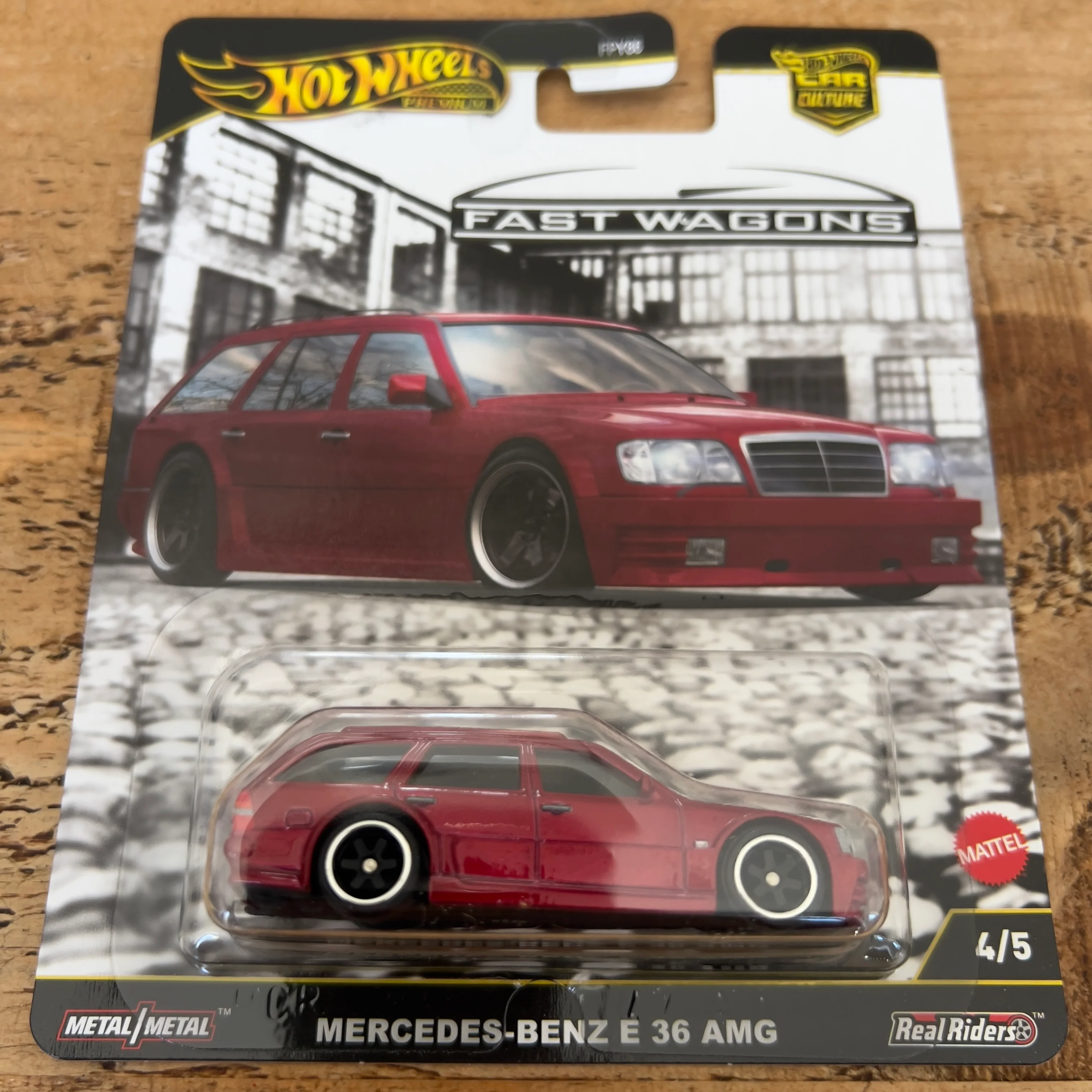 Hot Wheels Premium Fast Wagons Mercedes Benz E36 AMG