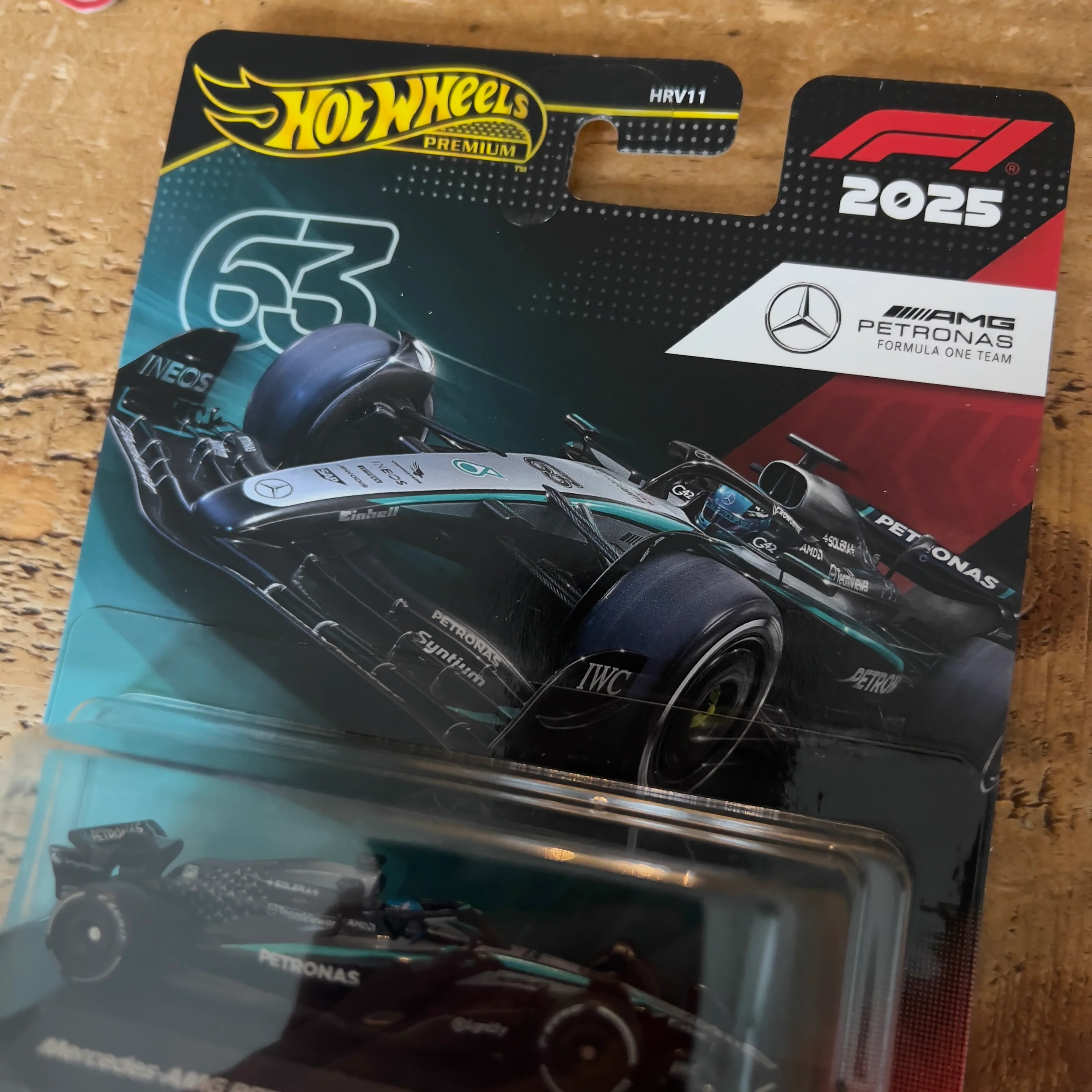 Hot Wheels Premium Formula 1 Mercedes AMG Petronas #63 George Russell - Image 2
