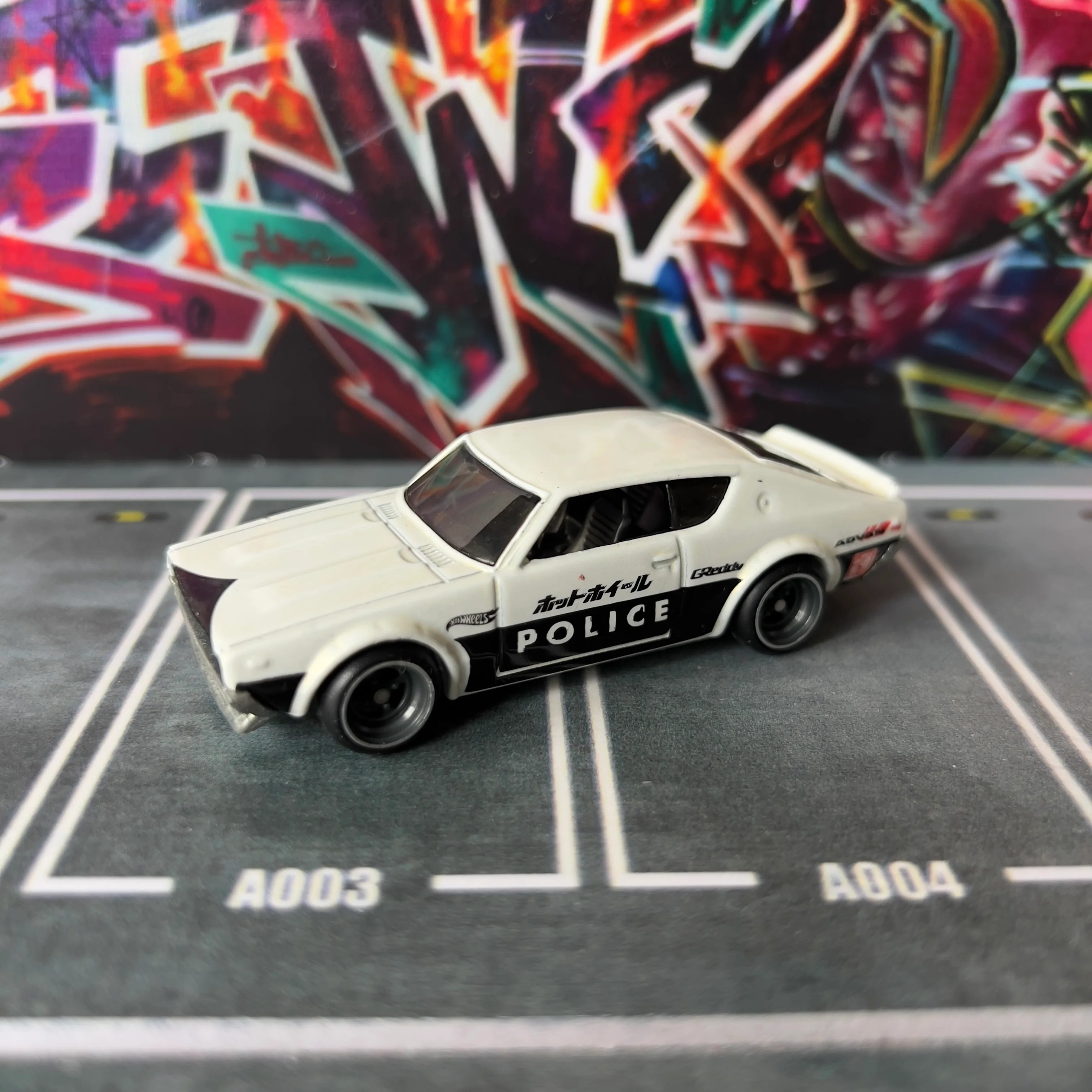 Hot Wheels Premium Loose Nissan Skyline 2000 GT-R