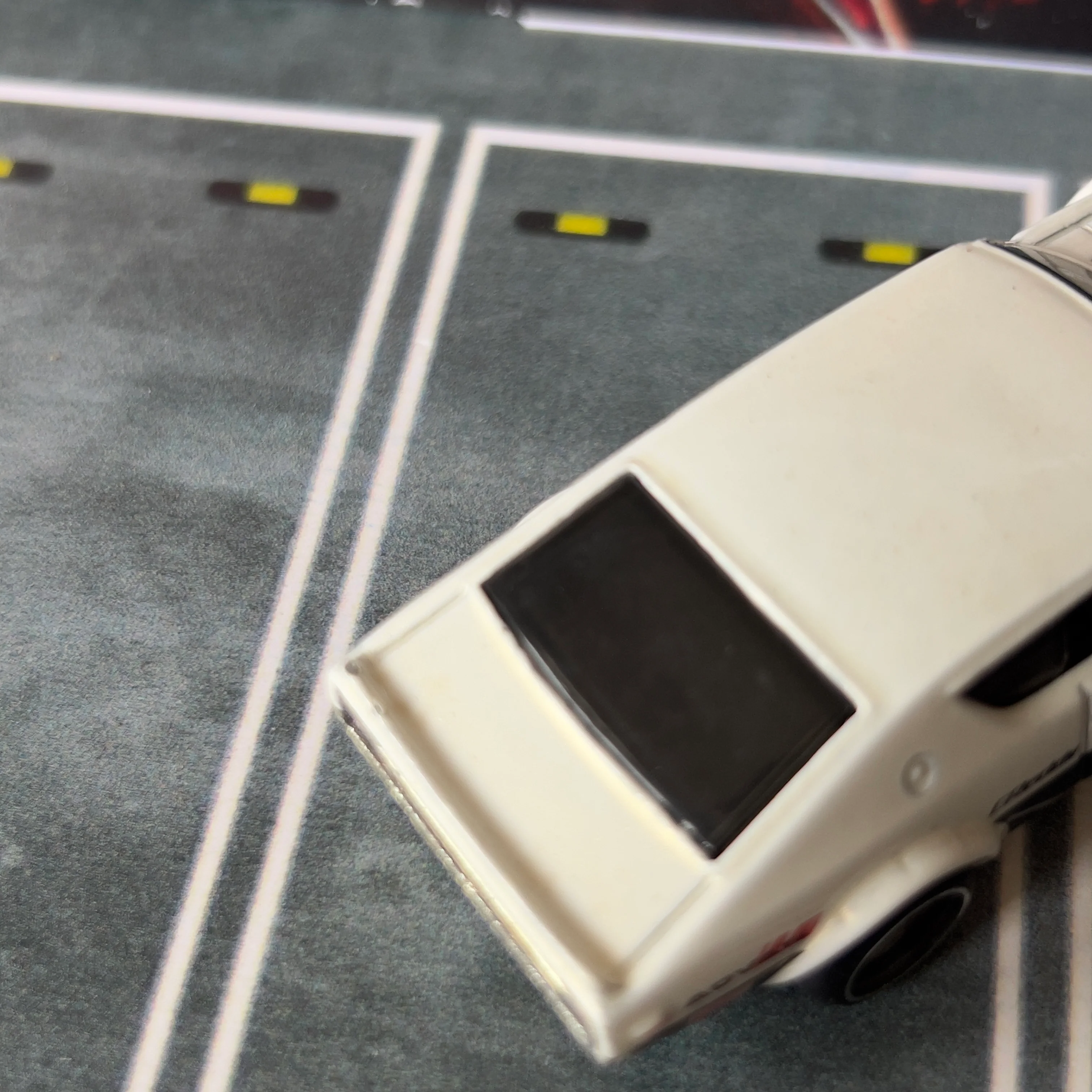 Hot Wheels Premium Loose Nissan Skyline 2000 GT-R - Image 3