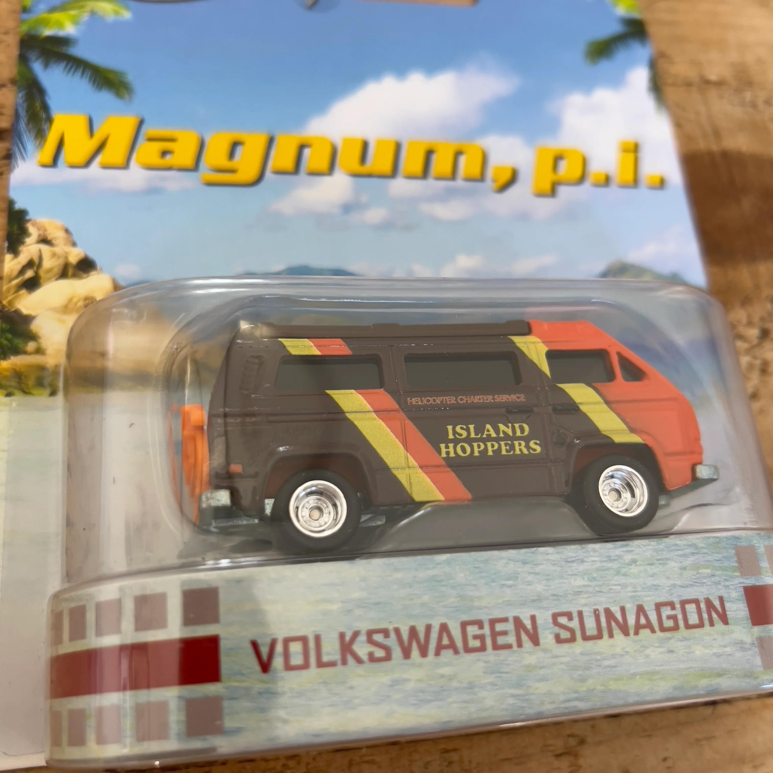 Hot Wheels Premium Magnum P.I Volkswagen Sunagon - Image 2