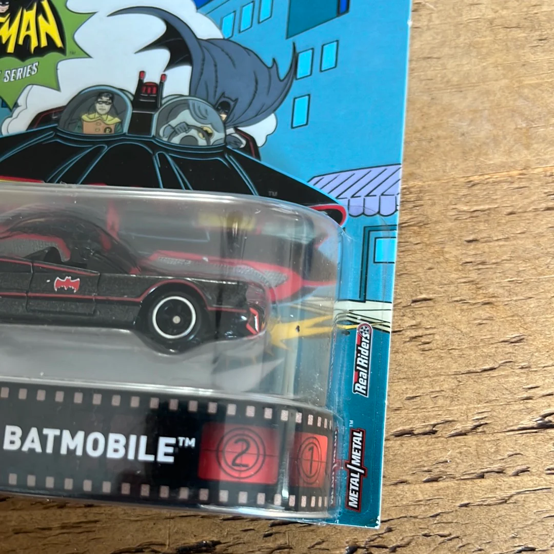 Hot Wheels Premium Retro Entertainment Batman TV Series Batmobile - Image 4
