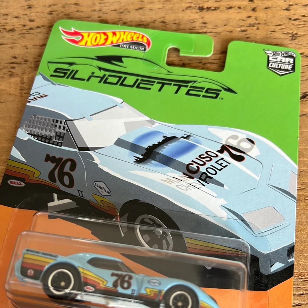Hot Wheels Premium Silhouettes 76 Greenwood Corvette - Image 3
