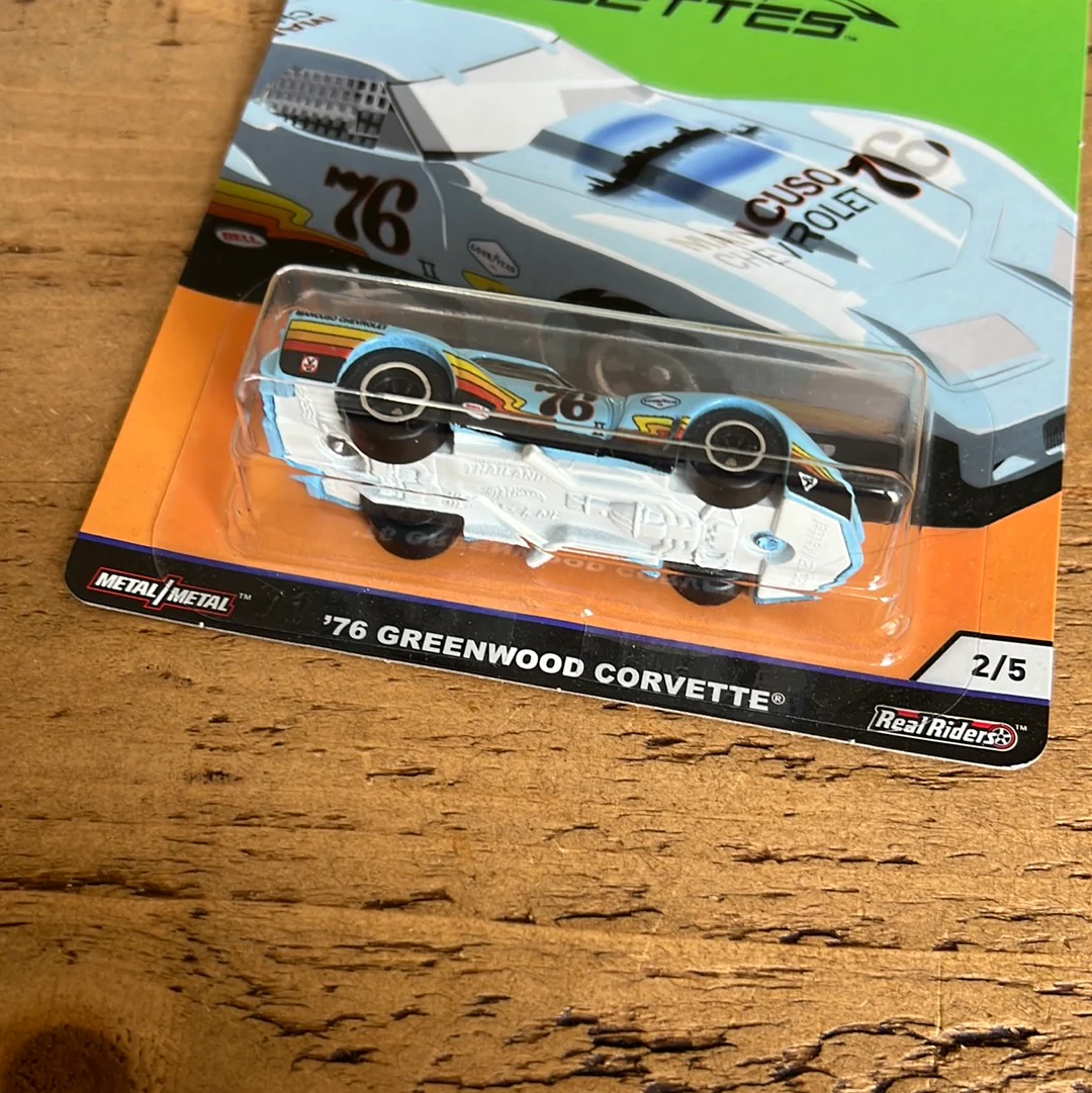 Hot Wheels Premium Silhouettes 76 Greenwood Corvette - Image 4