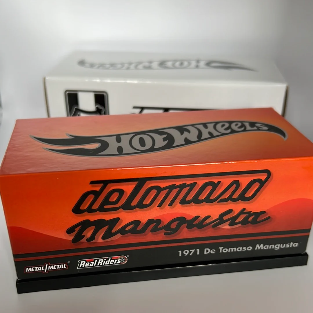 Hot Wheels RLC Acrylic 1971 De Tomaso Mangusta - Image 5