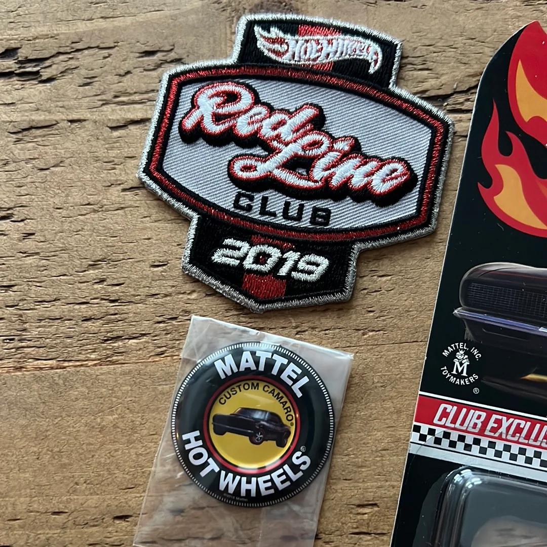 Hot Wheels RLC Chevrolet Camaro With Patch And Pin - Image 4