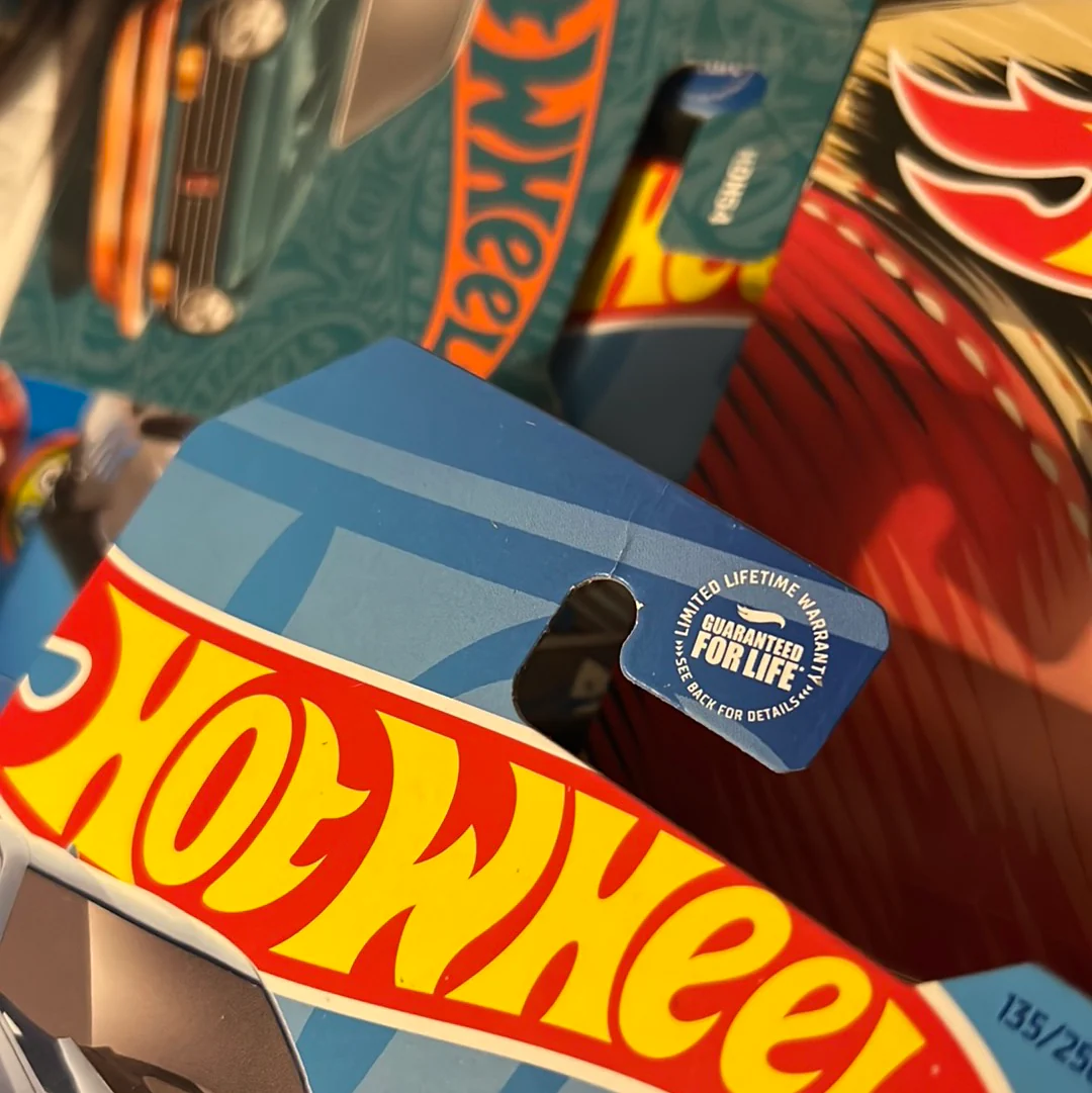Hot Wheels US Exclusive Kroger 2017 Camaro ZL1 - Image 2