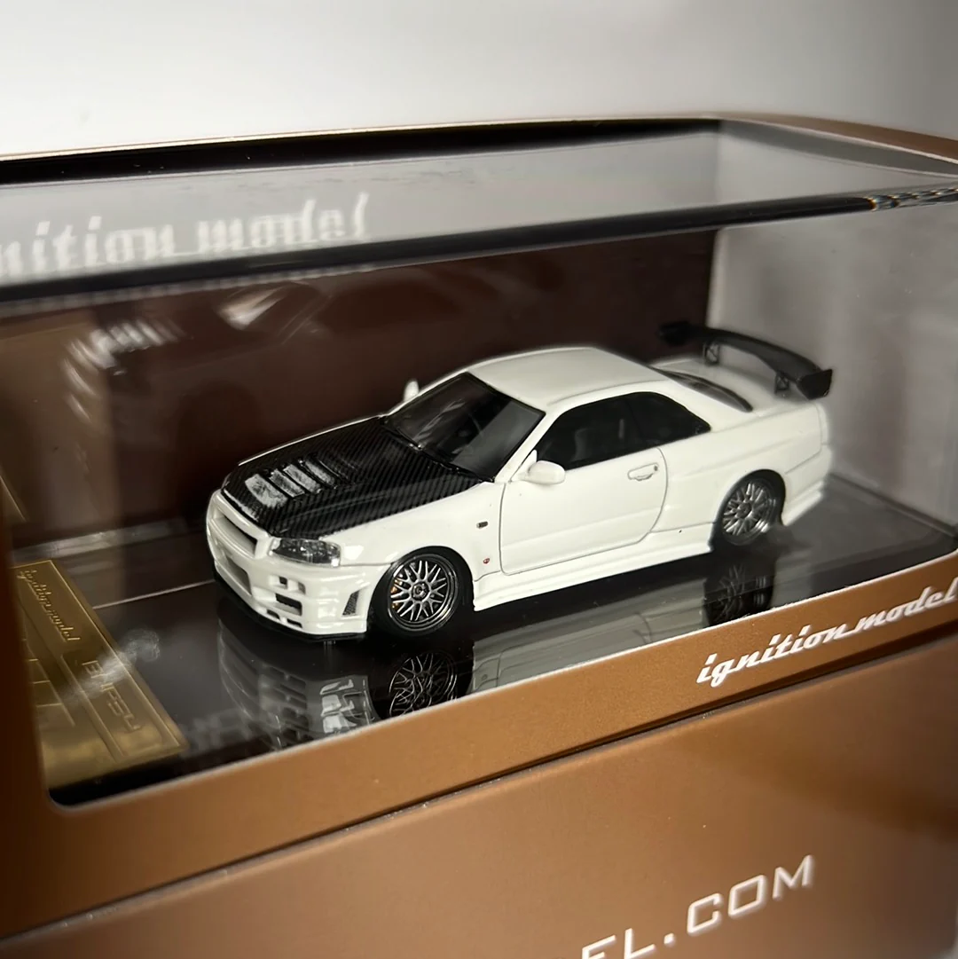 Ignition Model Resin Nissan Skyline R34 GTR R Tune White - Image 3