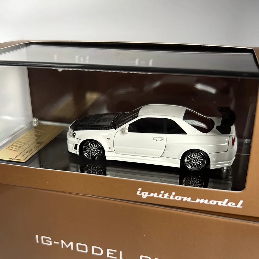 Ignition Model Resin Nissan Skyline R34 GTR R Tune White - Image 4
