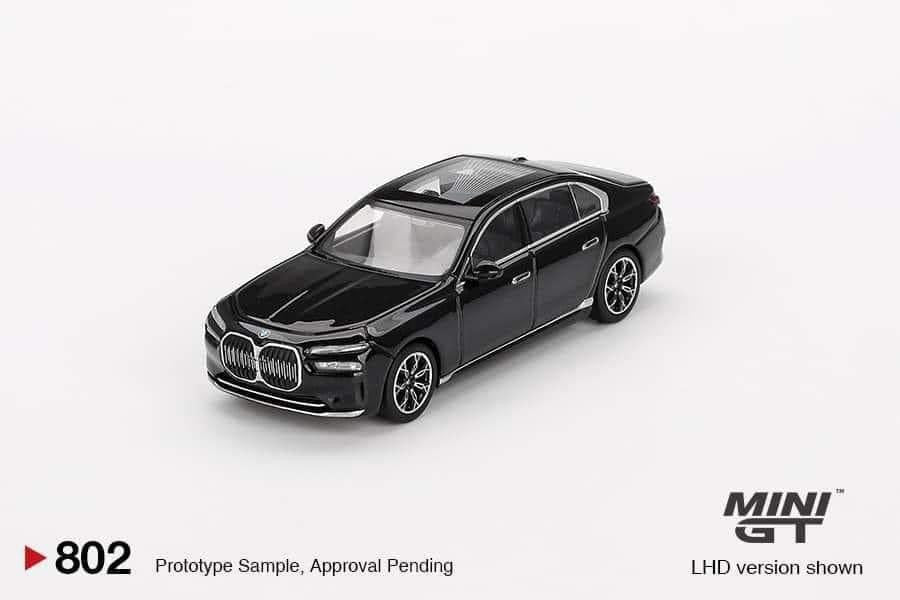 Mini GT BMW i7 X Drive 60 Black Sapphire #802