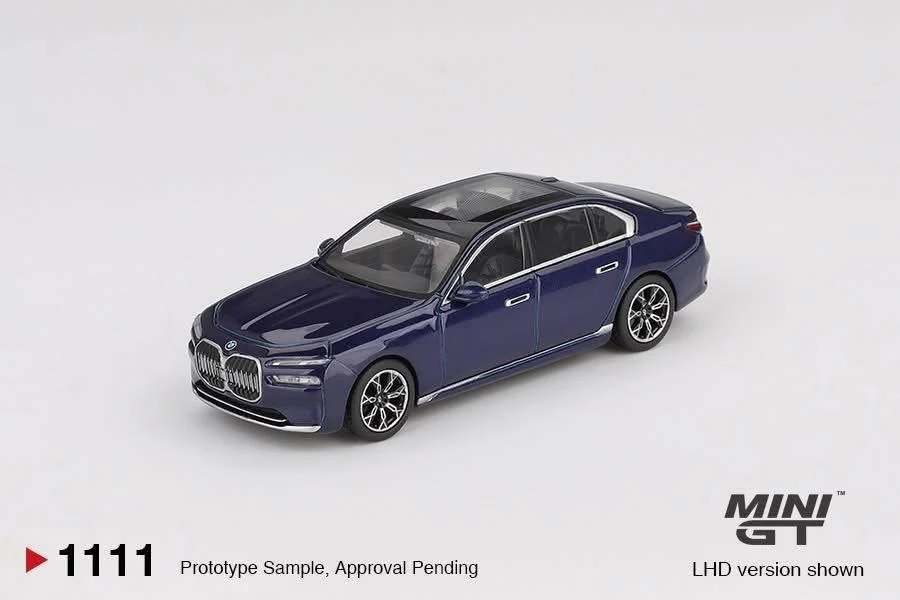 Mini GT BMW i7 xDrive60 Tanzanite Blue Metallic #1111