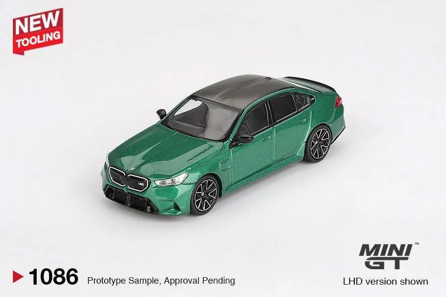 Mini GT BMW M5 Isle Of Man Green Metallic #1086