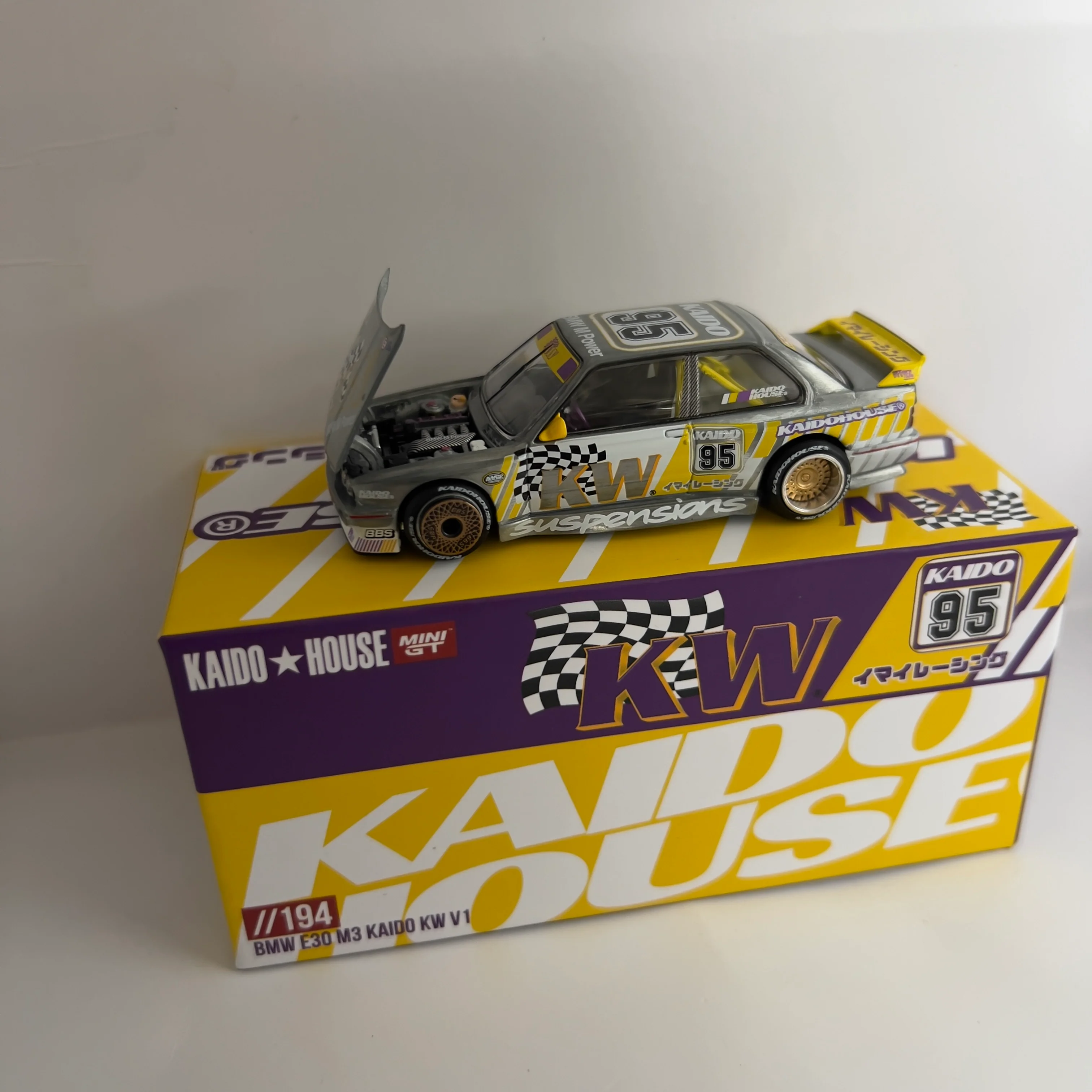Mini GT x Kaido House BMW E30 M3 KW Chase #194 - Image 2