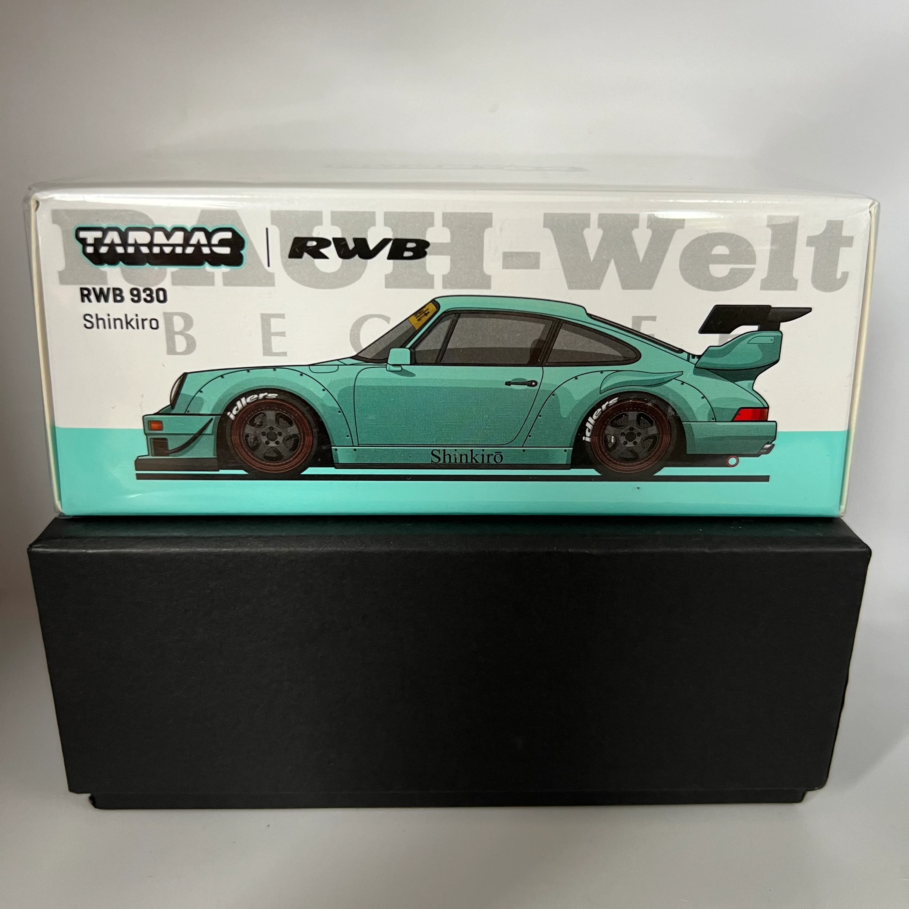 Tarmac Works x 7/11 Thailand Exclusive Porsche 930 RWB Shinkiro