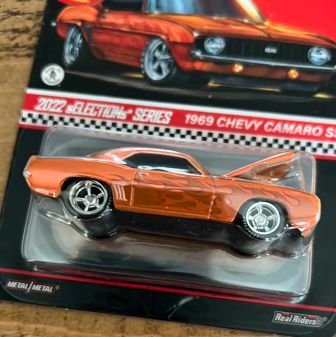 Hot Wheels RLC 1969 Chevy Camaro SS - Image 2
