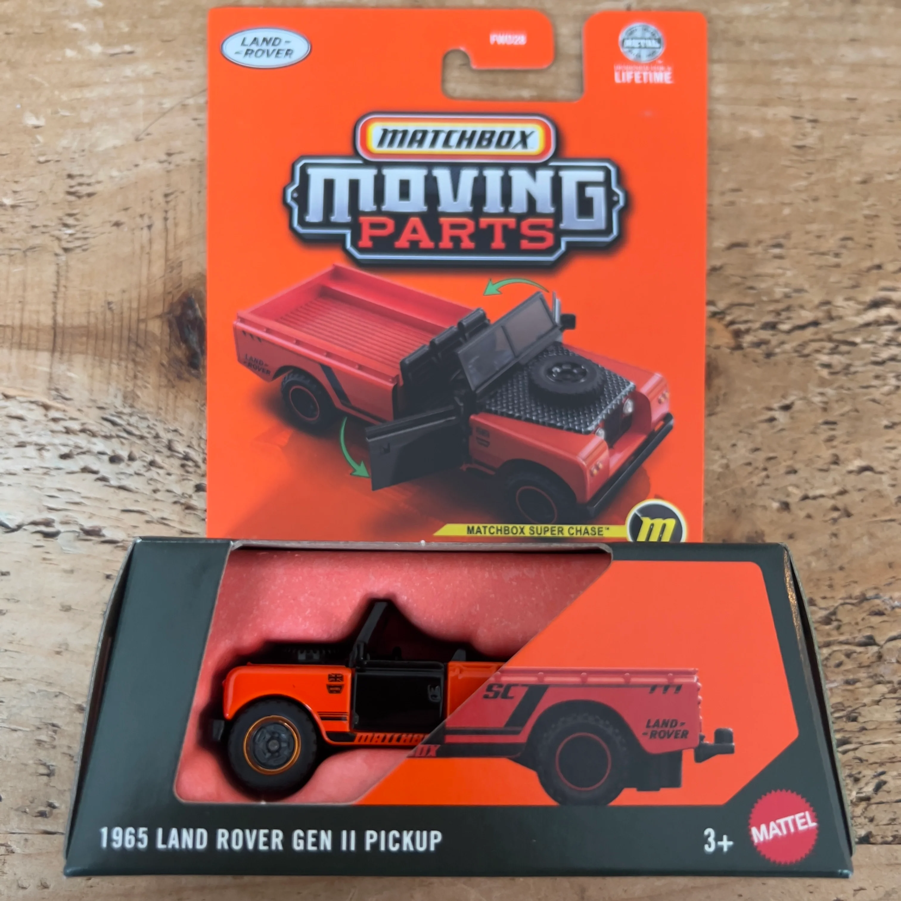 Matchbox Moving Parts Super Chase 1965 Land Rover Gen II Pickup
