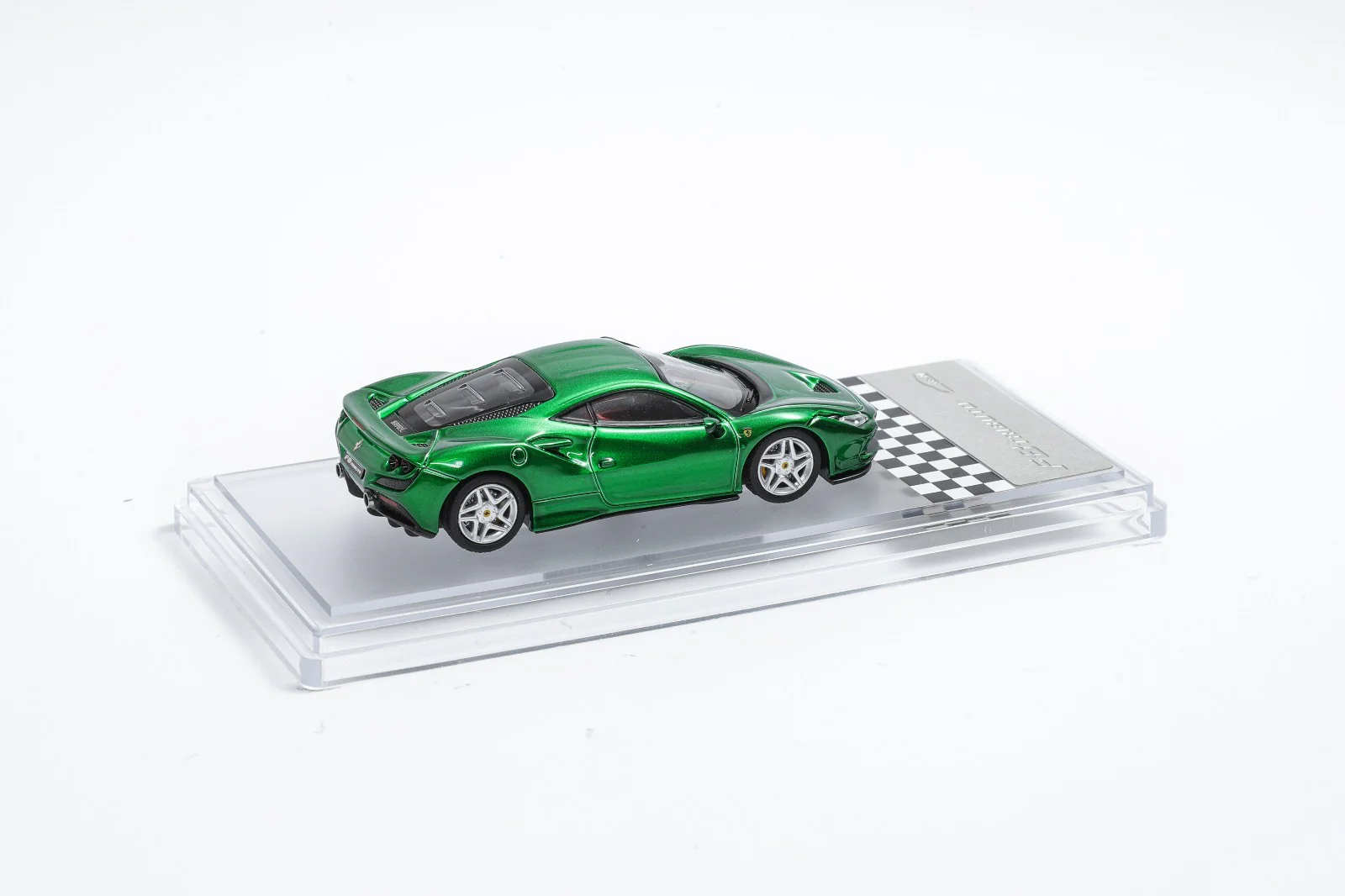 XF Model Ferrari F8 Tributo Metal Green - Image 2