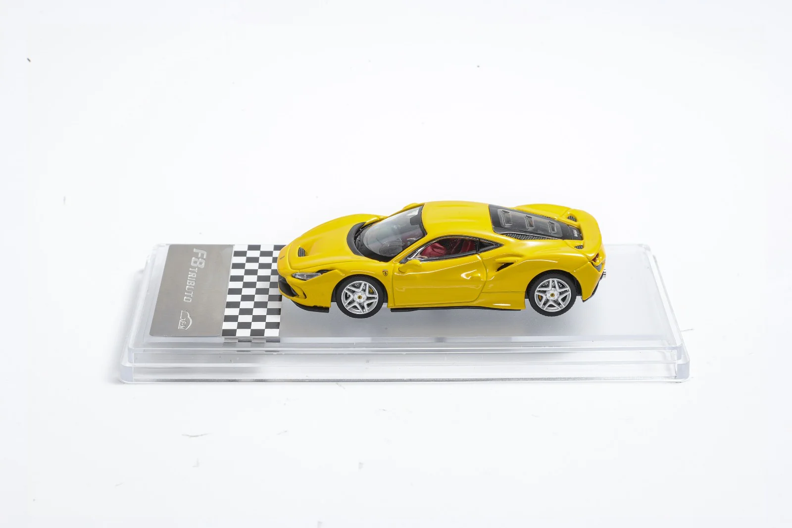 XF Model Ferrari F8 Tributo Shiny Yellow - Image 2