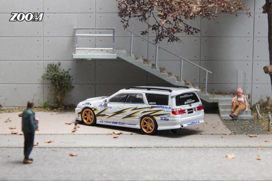 Zoom Model Nissan Stagea R34 Front End D1 Drift Livery - Image 2